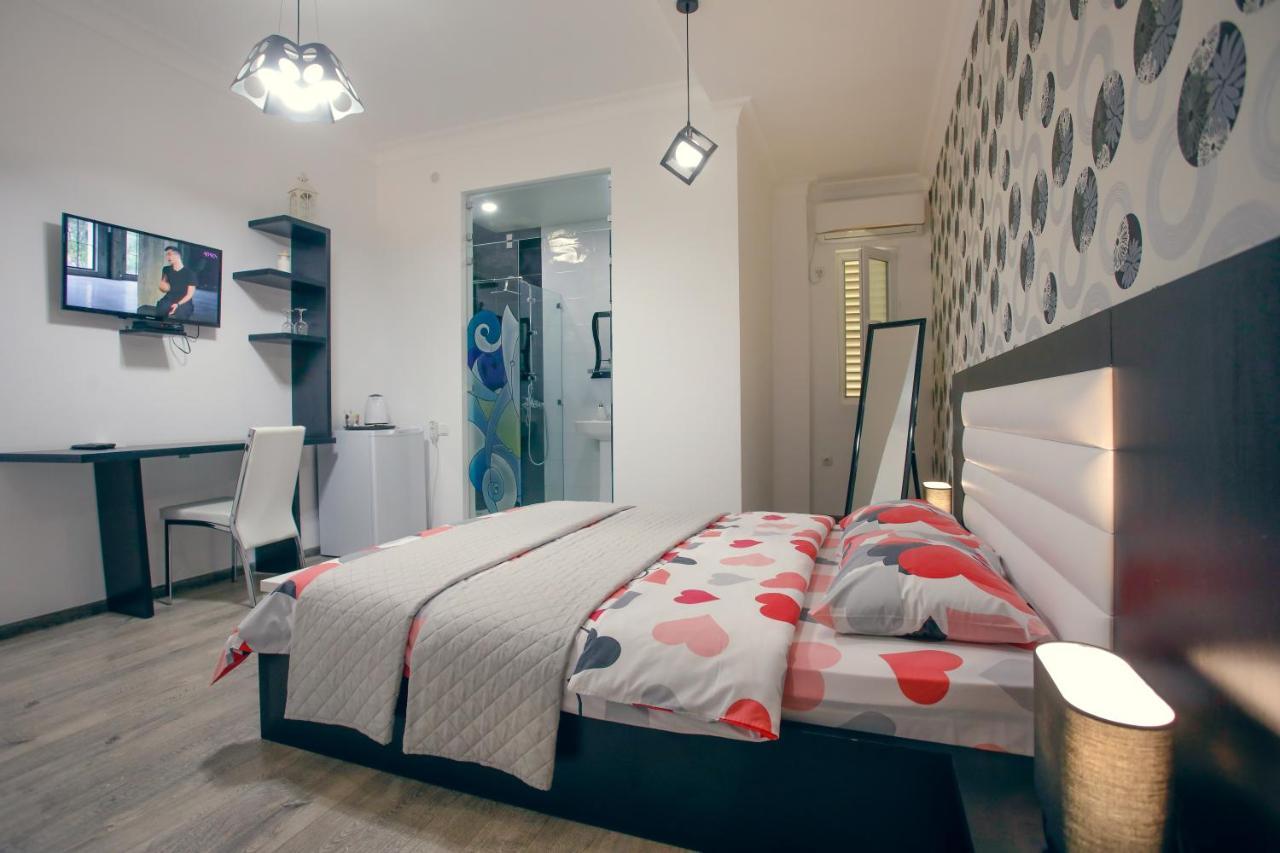 Hotel Paradise Road Koutaïssi Extérieur photo
